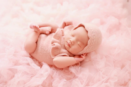 梅河口宝宝下巴后缩